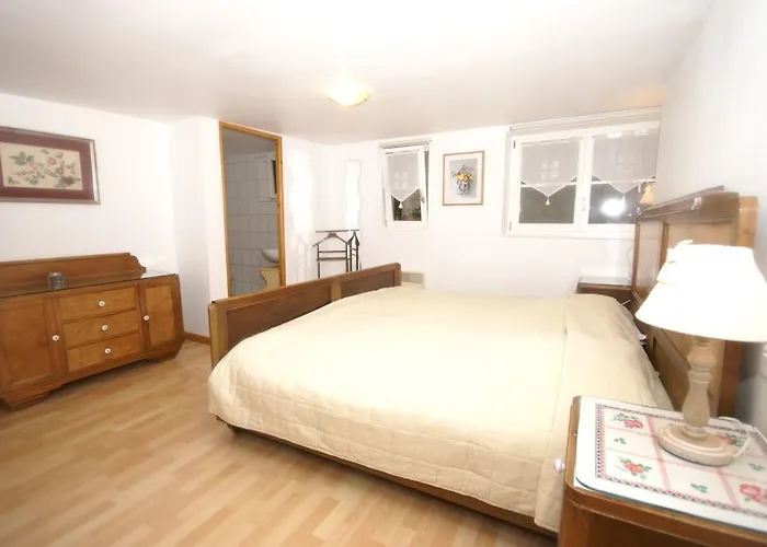 Vintage Apartment In Riquewihr With Terrace