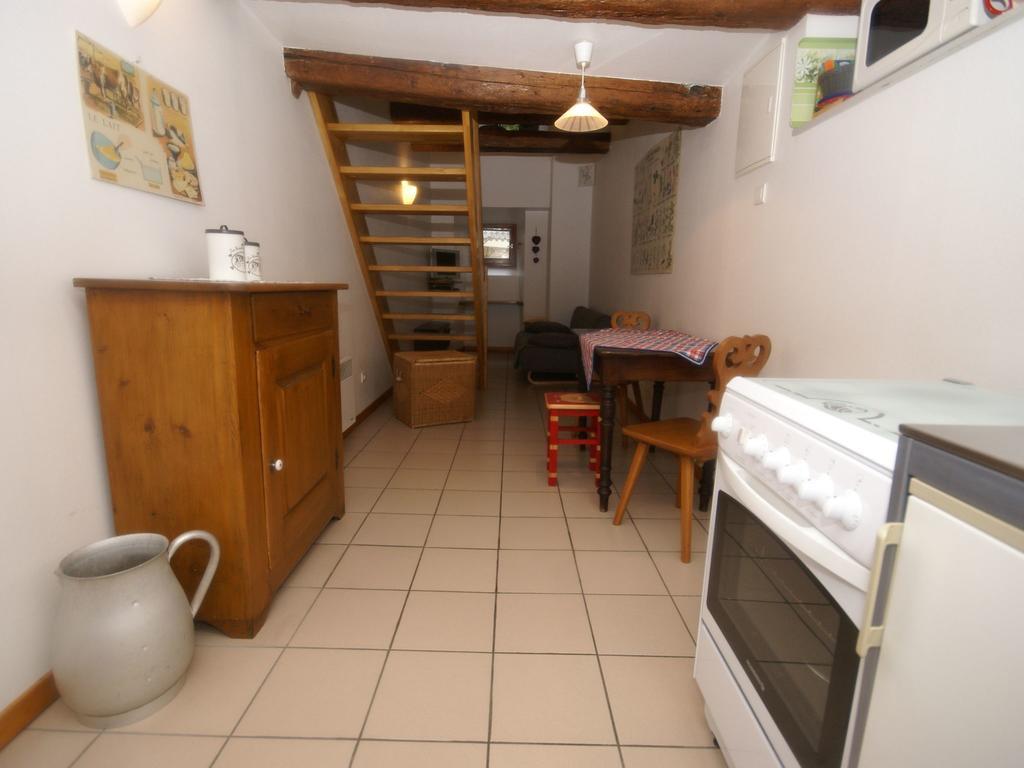 Vintage In With Terrace *